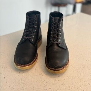 Red Wing Shoes Black Leather Lace-Up Work Boots with Crepe Sole Accent